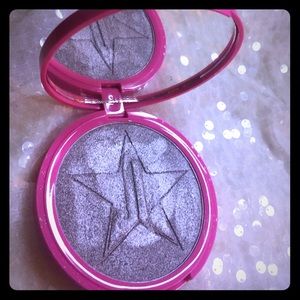 Jeffree Star Skin Frost Lavander Snow
