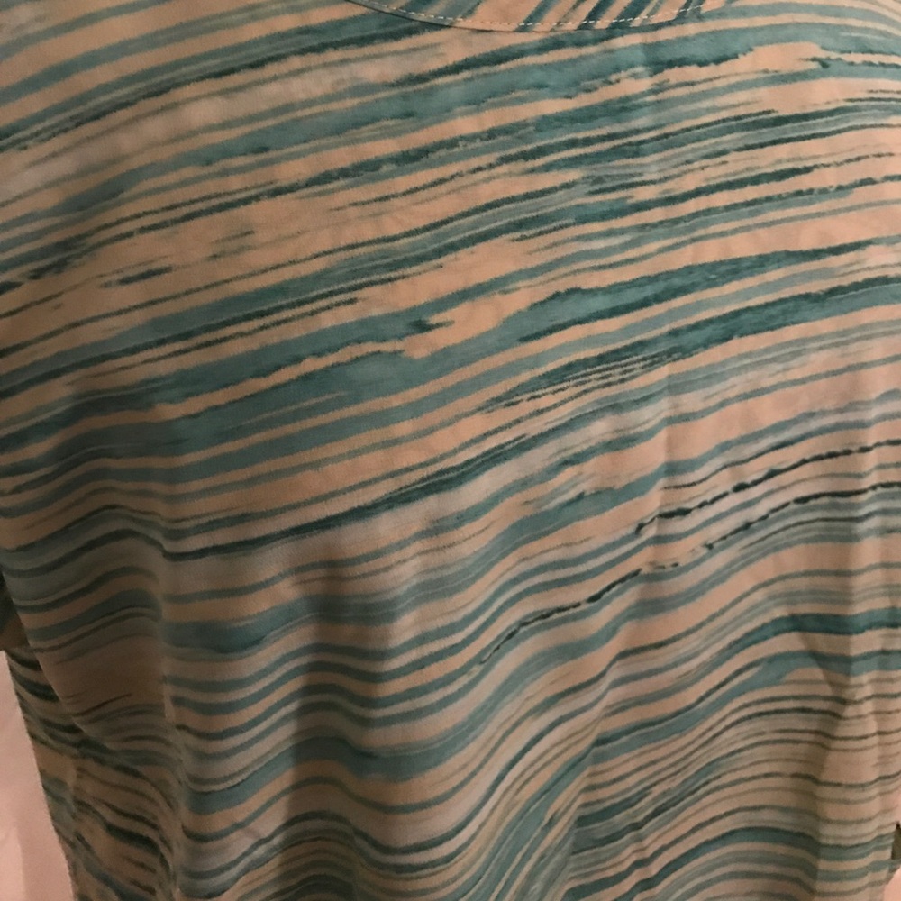 Limited top - Picture 2 of 2