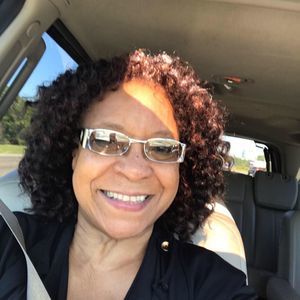 Meet your Posher, Loretha