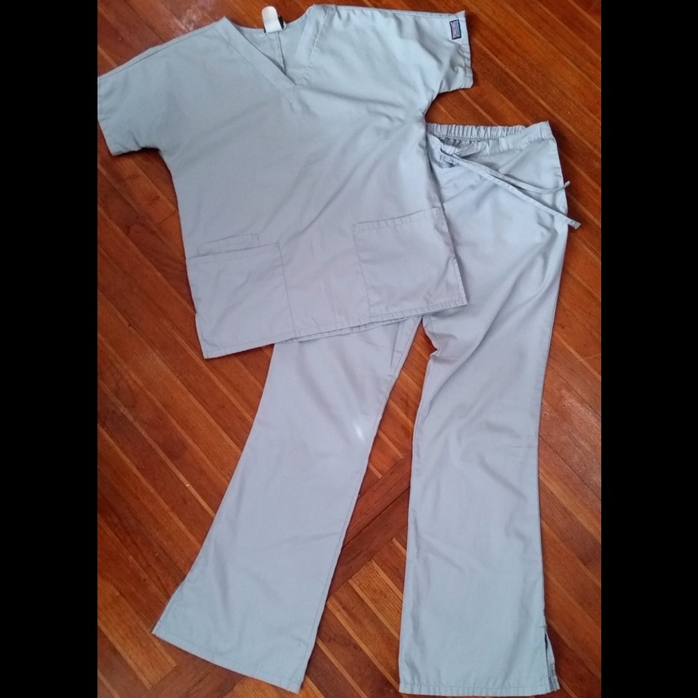 Cherokee Scrubs Light Gray