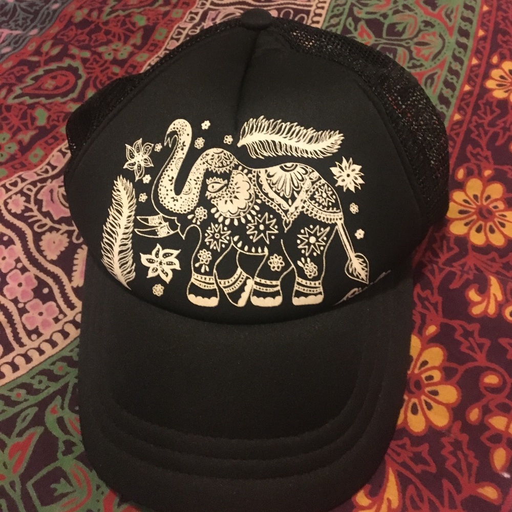 Bohemian elephant hat 🖤