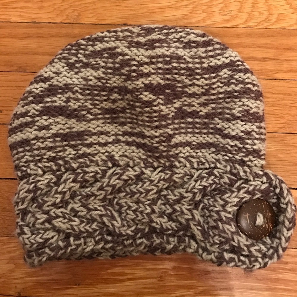 EUC Slouchy beanie with buttons from Etsy