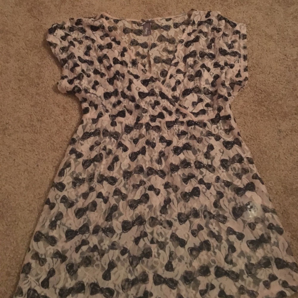 Cute bow top!!