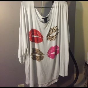 Lipstick kisses shirt (Ashley Stewart)