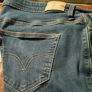 Levis Women's Straight Leg Red Tag
