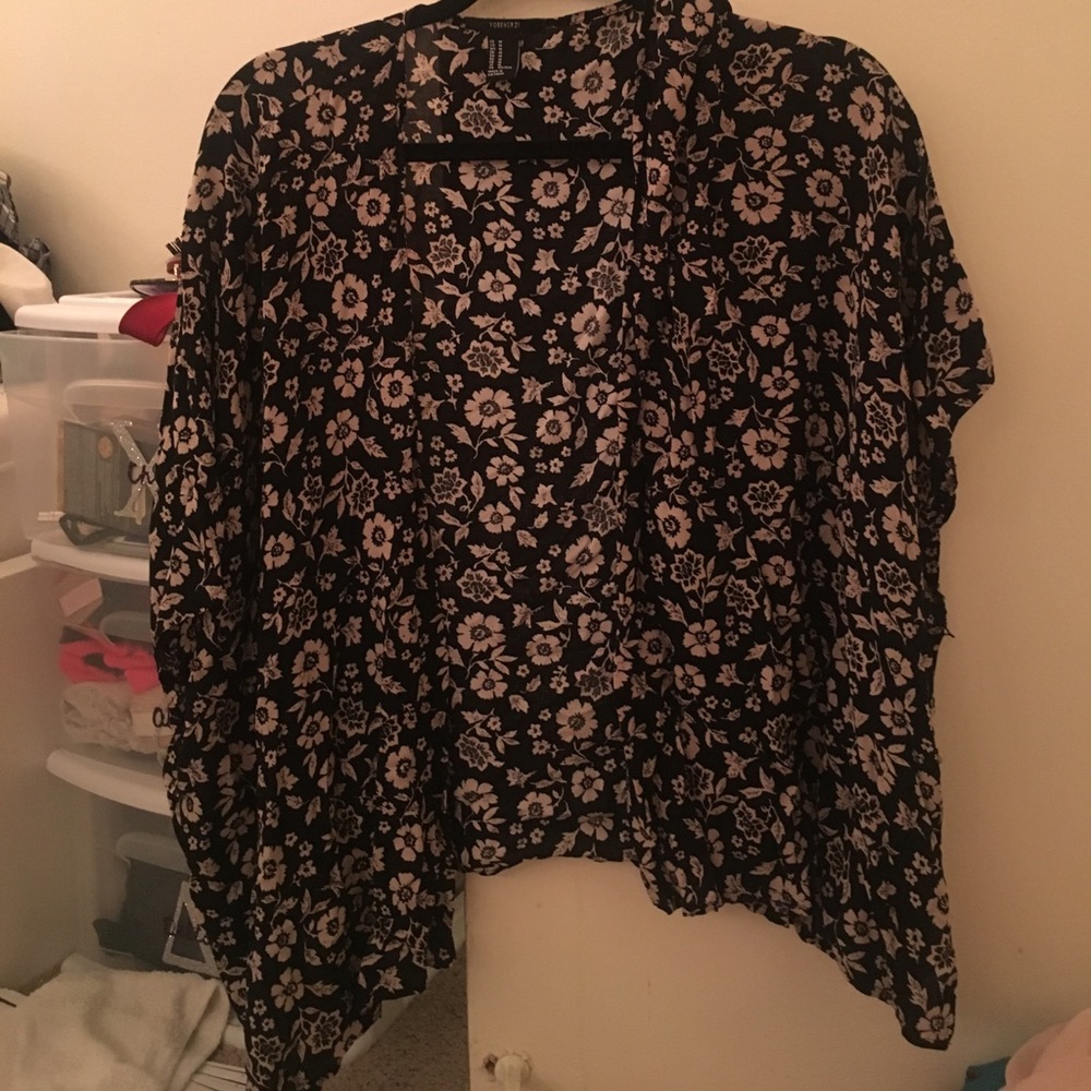 Black floral kimono