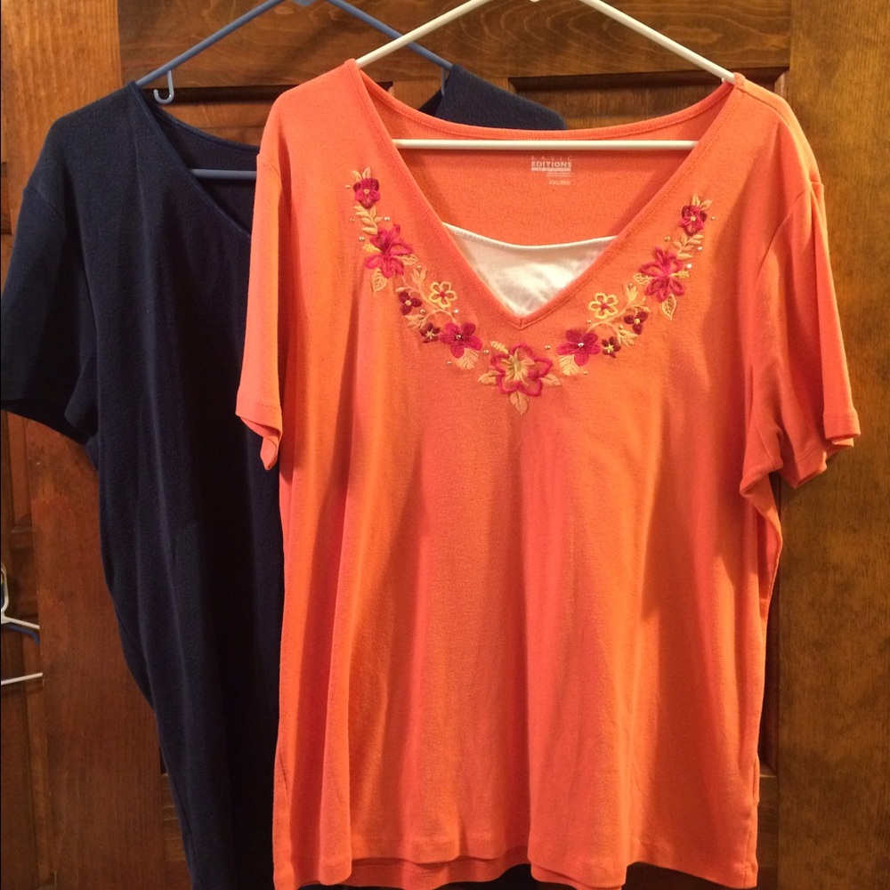 2 Basic editions short sleeve tees  size XXL