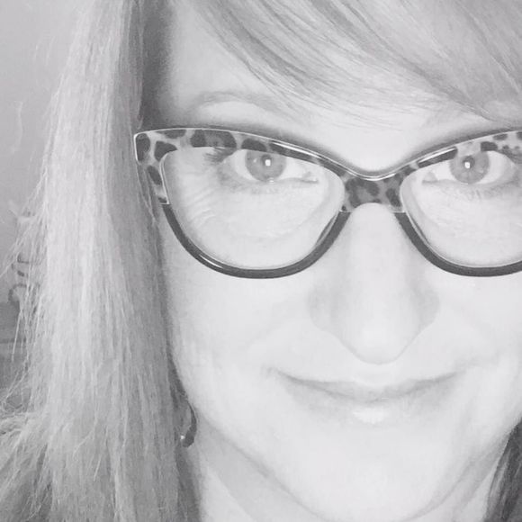 Meet your Posher, Megan - Picture 1 of 1