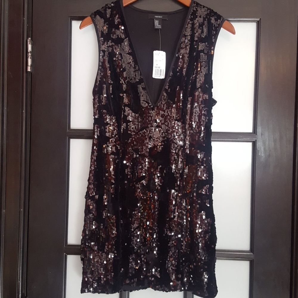 NWT - Velvet & Sequin Deep V Mini Dress - Medium