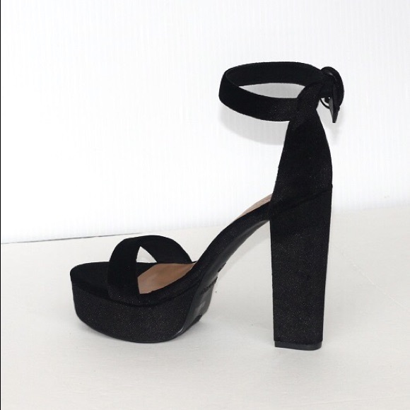 Last In stock -black platform  heels - Picture 4 of 5