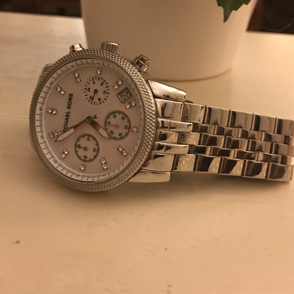 👑 Michael Kors Silver Watch