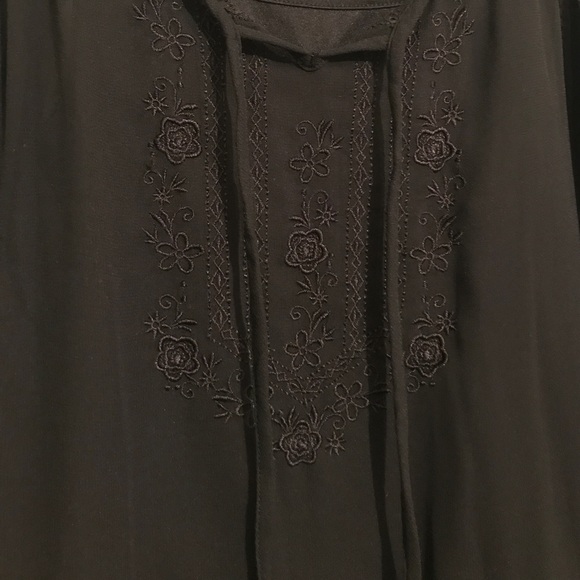 Black Top - Picture 2 of 2