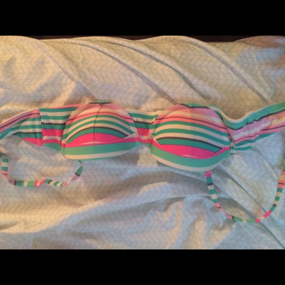 Bathing suit top - Picture 1 of 1