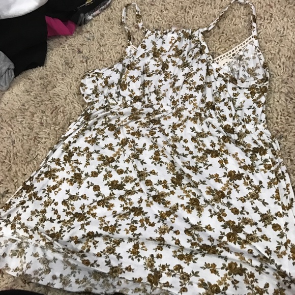 Tank - Picture 2 of 2