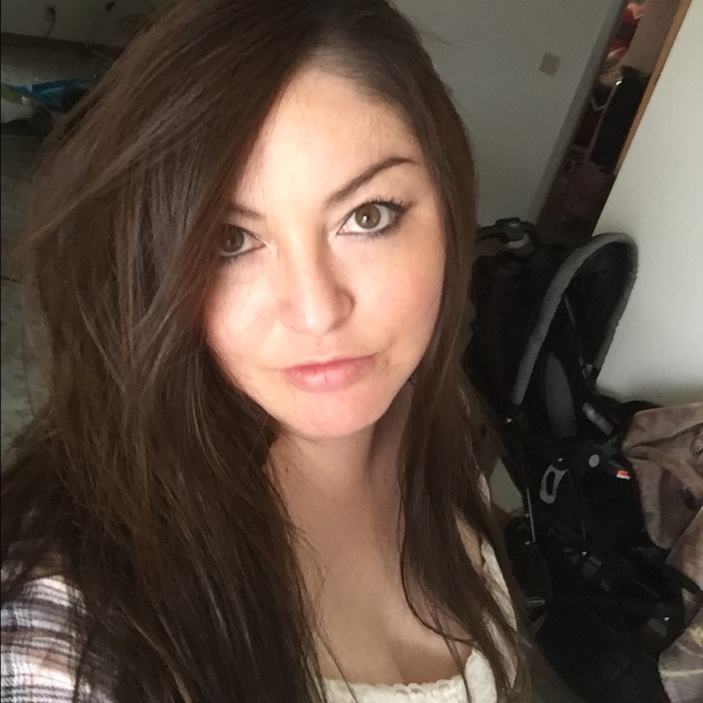 Meet your Posher, Jeannette