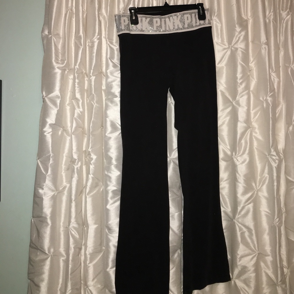 Victoria Secret's yoga pants bundle