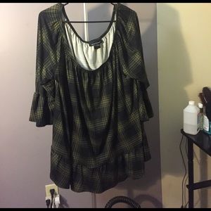 Off the shoulder long sleeve shirt