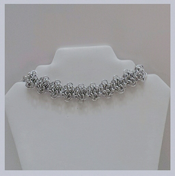 Medieval Rosette Chainmaille choker - Picture 5 of 8