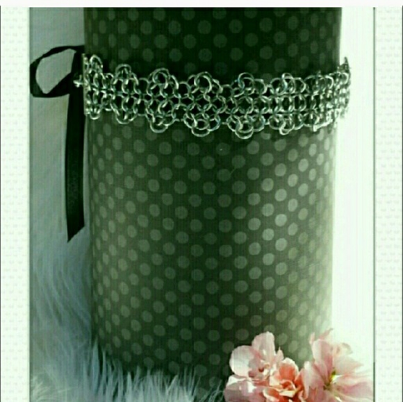 Medieval Rosette Chainmaille choker - Picture 4 of 8