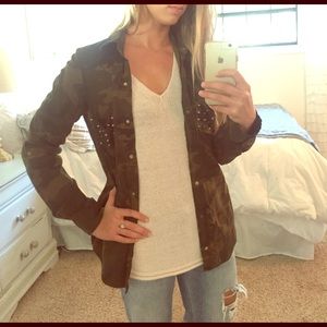 Studded pocket camo shirt