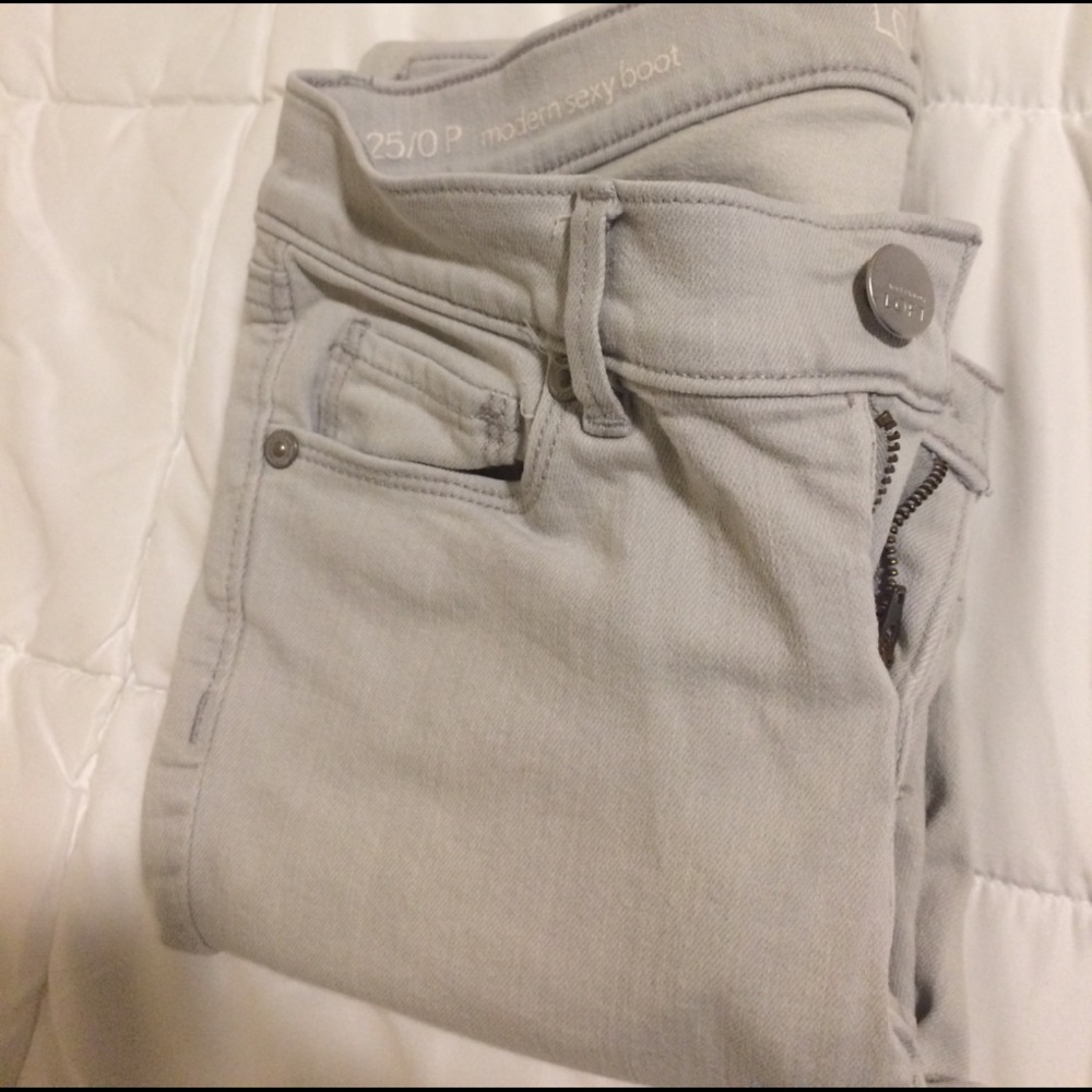 Gray modern sexy boot cut jeans