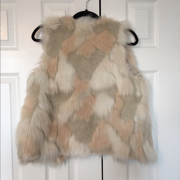 X-Small Forever 21 Fur Vest - Picture 2 of 3