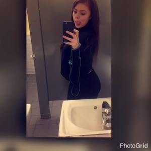 Meet your Posher, Chloe