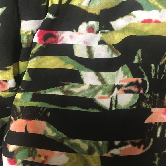 NWT a.n.a. Skirt - Picture 4 of 5