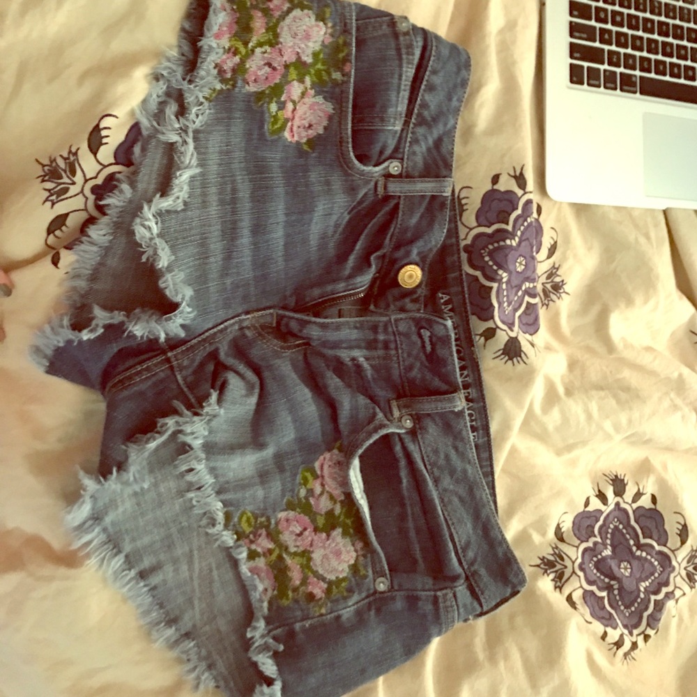 American Eagle Cutoffs