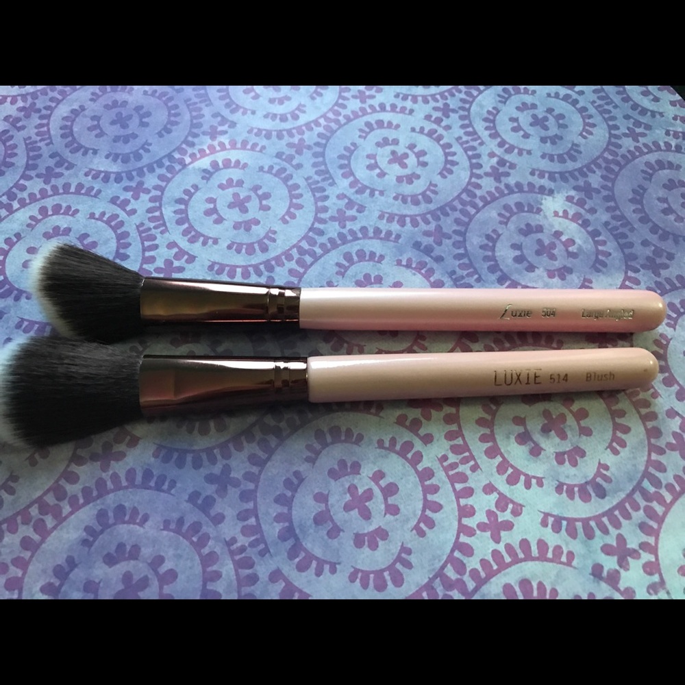 🌟NEW LISTING🌟 LUXIE BRUSHES