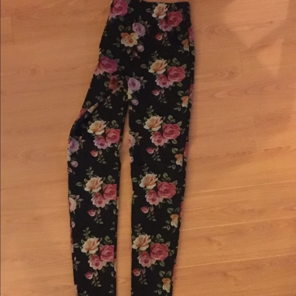 [SOLD] Floral Leggings