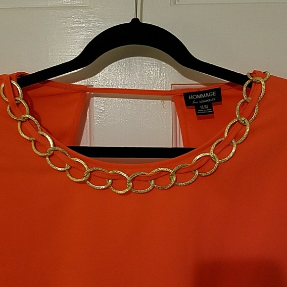 Backless peplum top - Picture 2 of 3