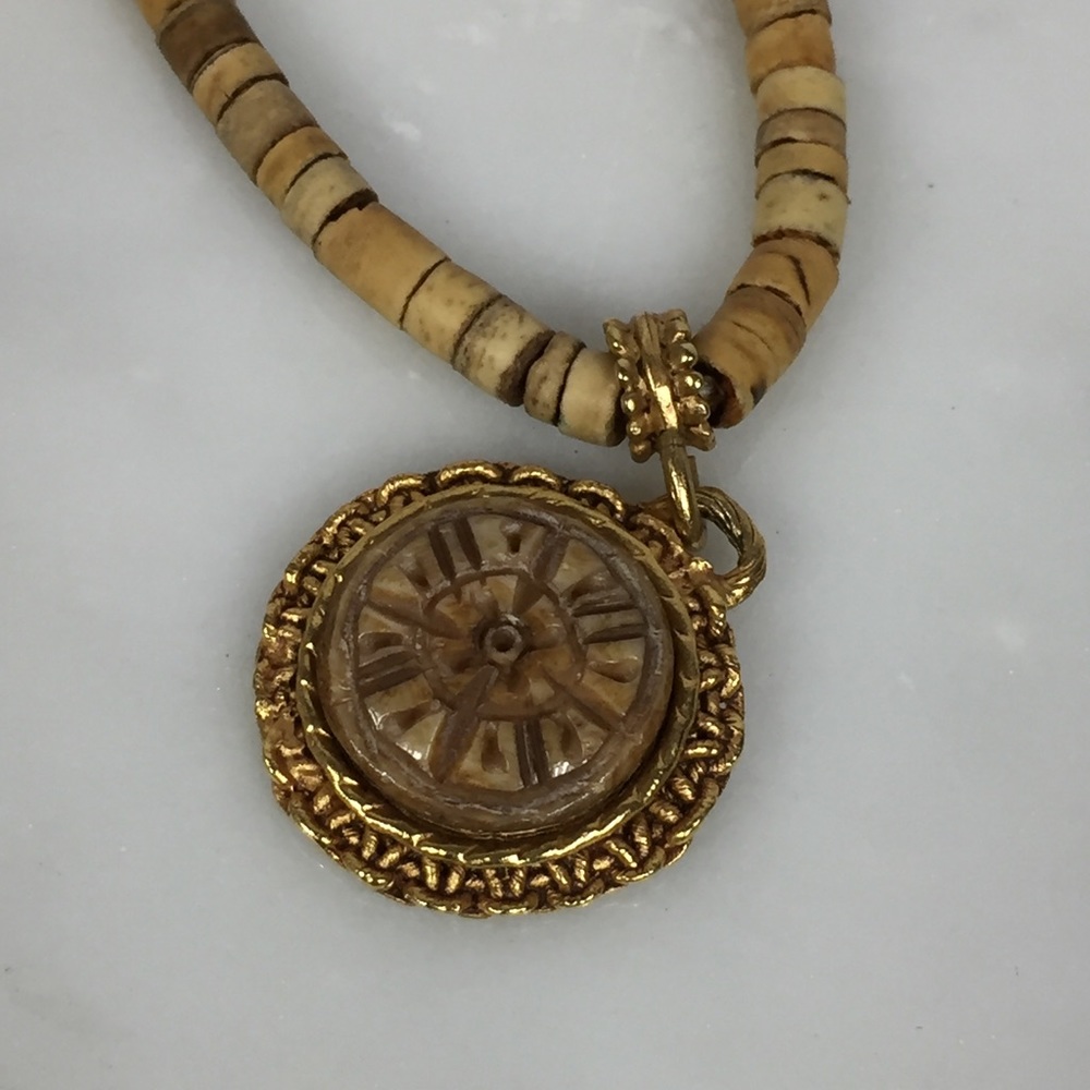 Robert Rose Neclace