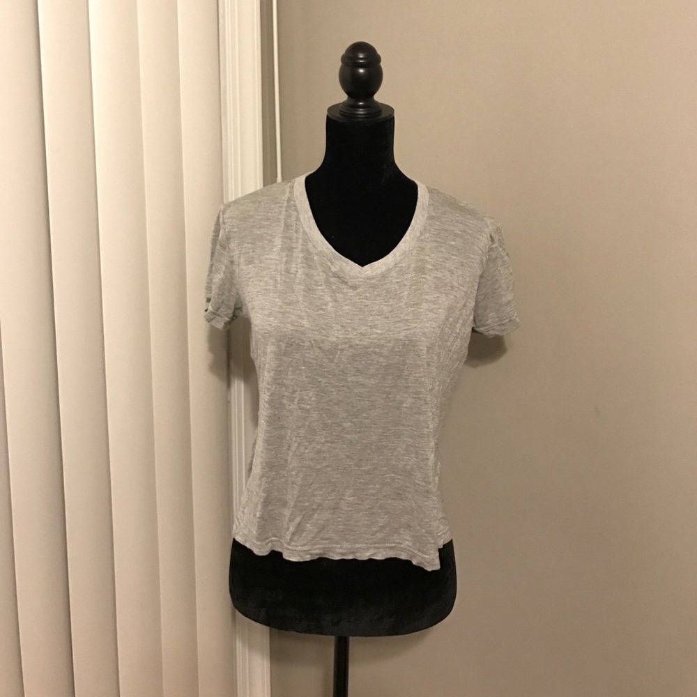 Cropped V-Neck Shirt