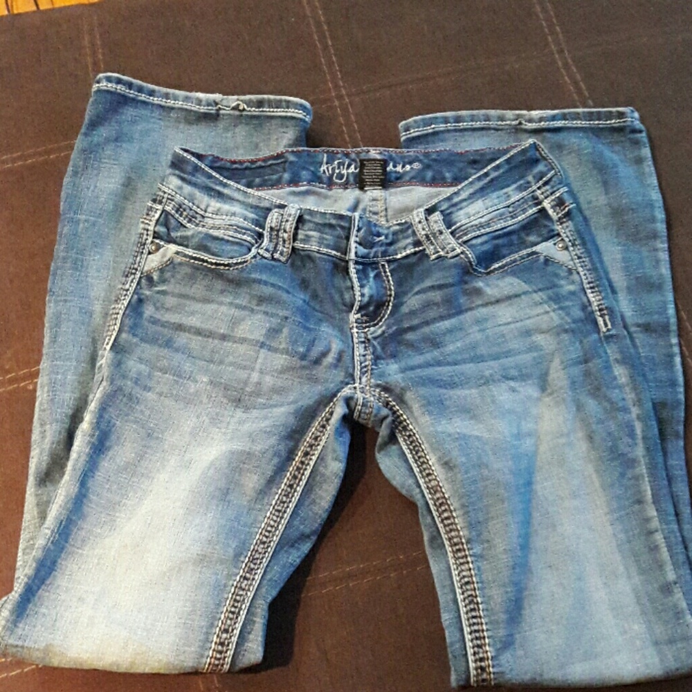 Very cute Ariya jeans