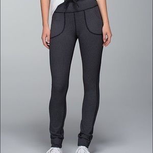 RARE 🍋 Lululemon Skinny Will pants!