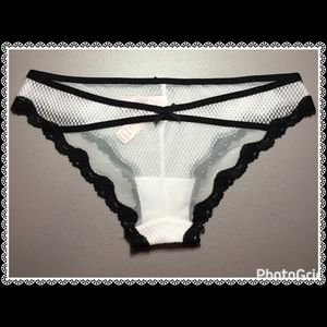 ❤Victoria's Secret Fishnet Cheekini Panty❤