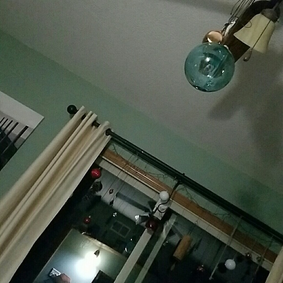 Meet your Posher, Kat - Picture 1 of 1