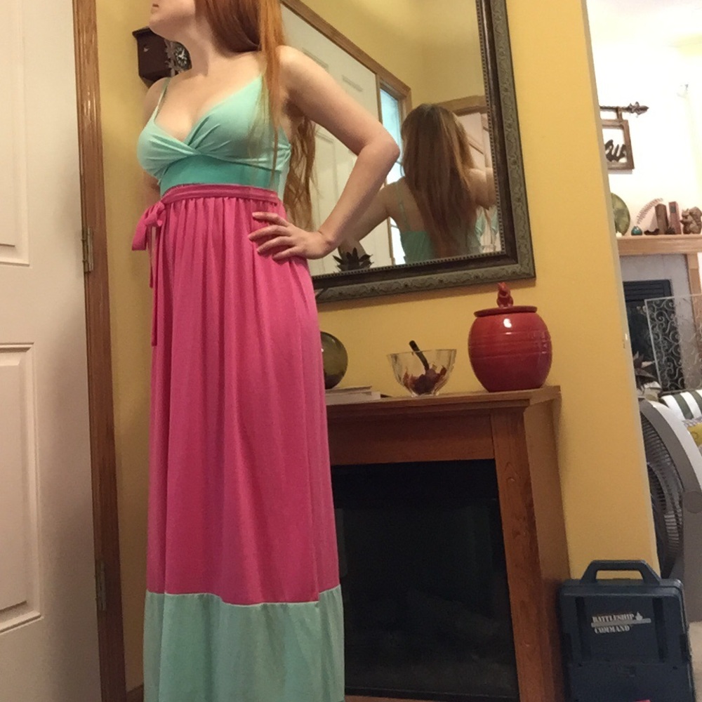 NWT Mint & Pink Planet Gold Maxi Dress