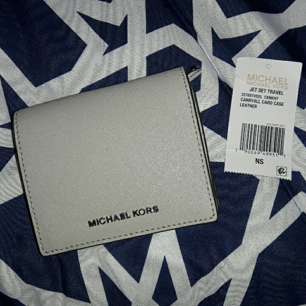 Michael Kors jet set wallet