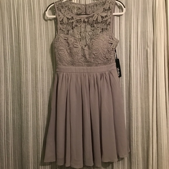 Stunning BRAND NEW Dress - Picture 1 of 2