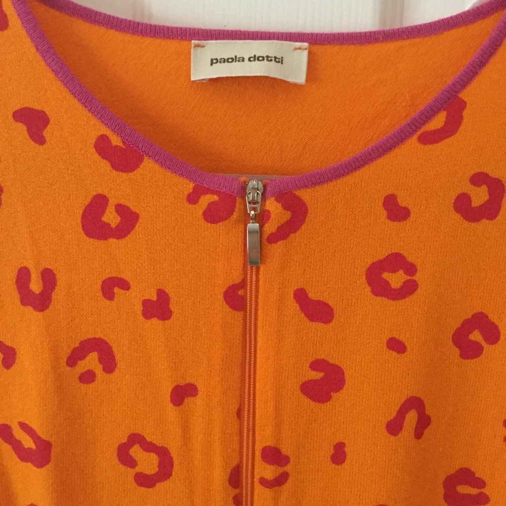 ๐บ Italian Sequined Neon Sweater ๐บ - Picture 3 of 6