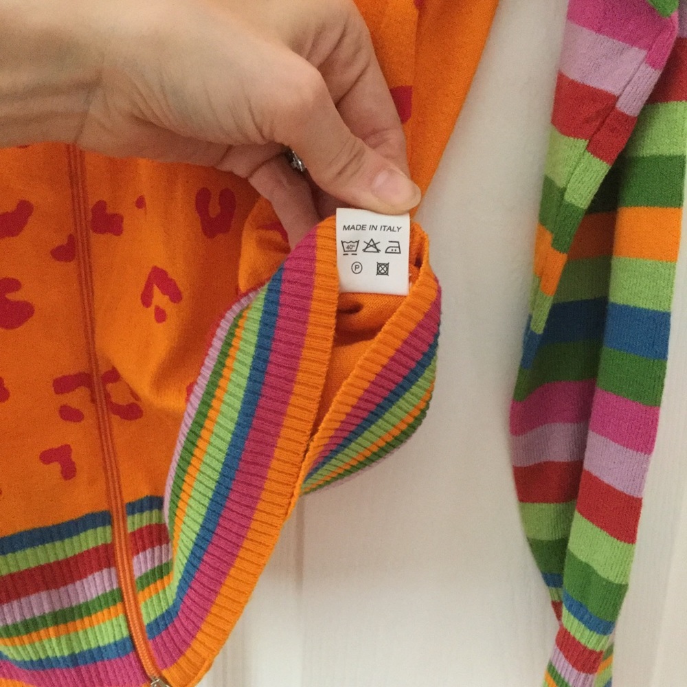 ๐บ Italian Sequined Neon Sweater ๐บ - Picture 4 of 6