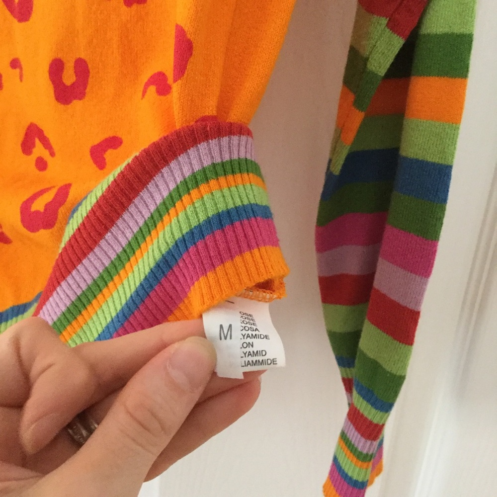 ๐บ Italian Sequined Neon Sweater ๐บ - Picture 6 of 6