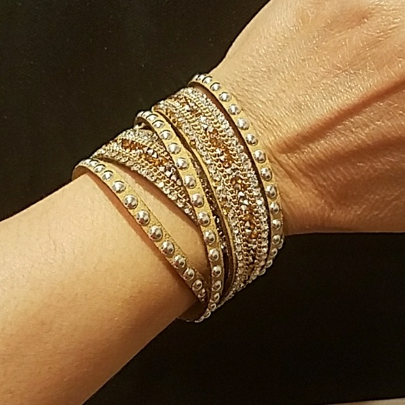 Rhinestone foux leather Bracelet Wrap Cuff - Picture 2 of 4