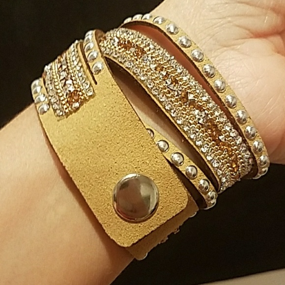 Rhinestone foux leather Bracelet Wrap Cuff - Picture 4 of 4