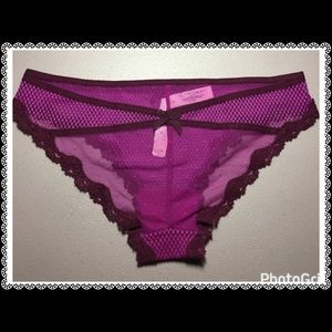 ❤Victoria's Secret Fishnet Cheekini Panty ❤