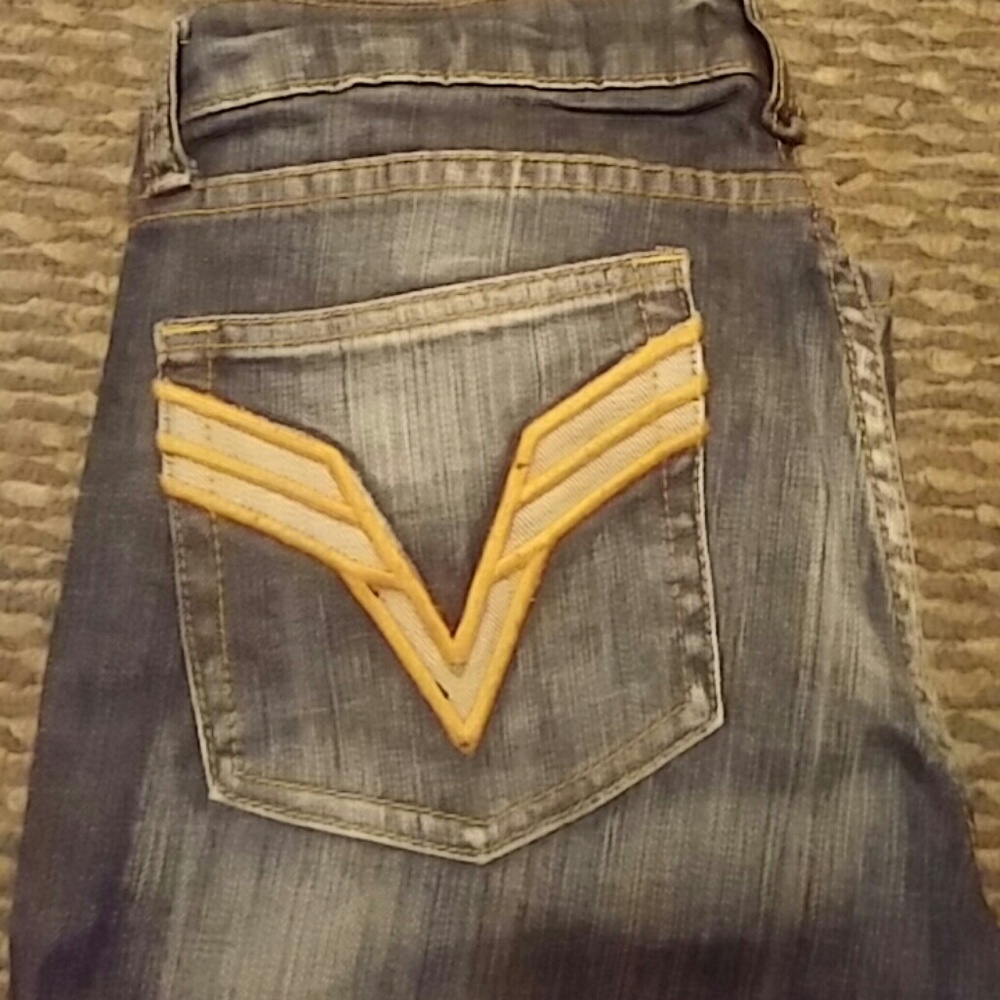 Jeans - Picture 2 of 4