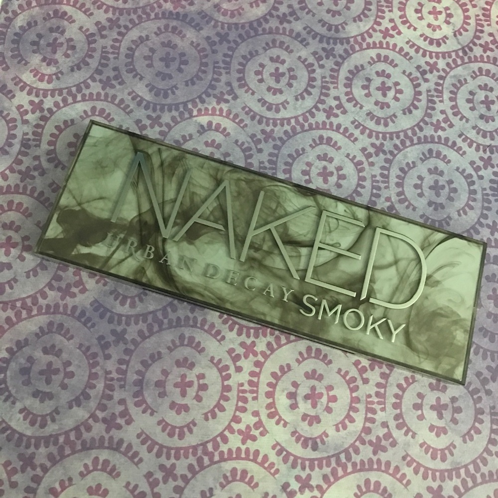 💢REDUCED💢URBAN DECAY NAKED SMOKY