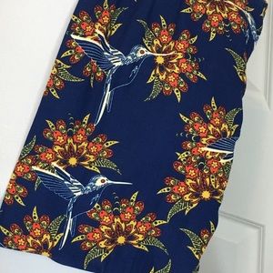 Lularoe hummingbird leggings.  New!